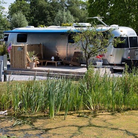 Airstream Retro Usa Caravan Earnewald Exterior photo